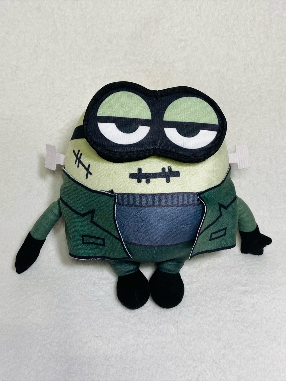 9” Universal Studios Despicable Me Frankenstein Minion Plush